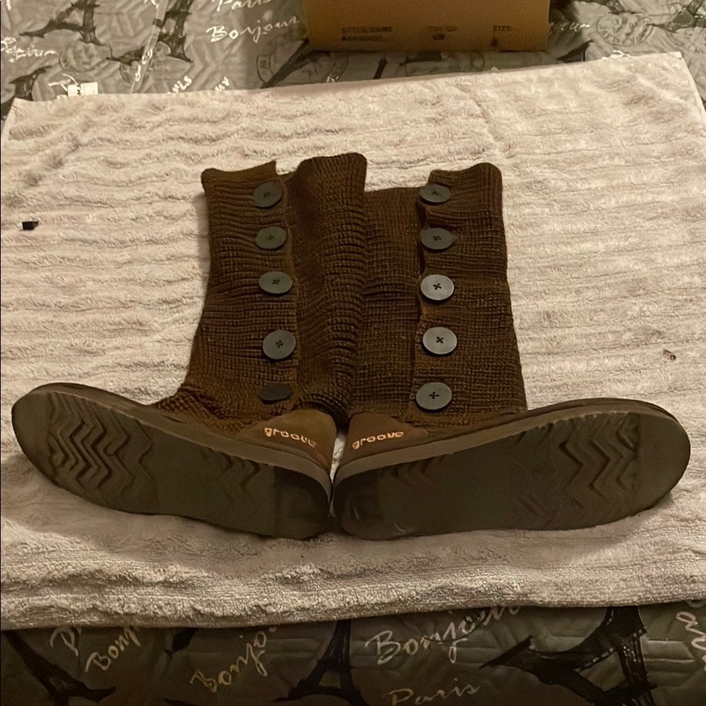 Groove Brown Knit Button Boots